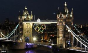 article-2172800-13D27C1E000005DC-478_468x286